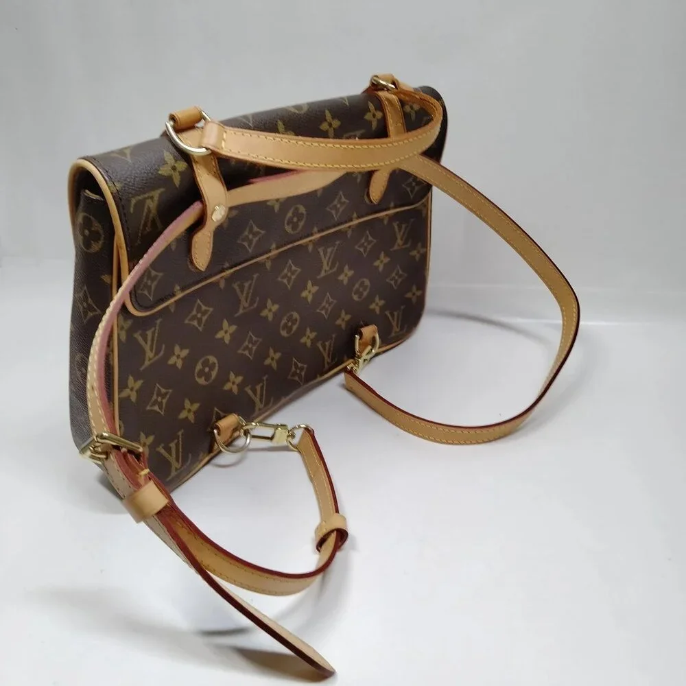 Authentic Louis Vuitton Marel Monogram Backpack mn680-021926 - Picture 5 of 16